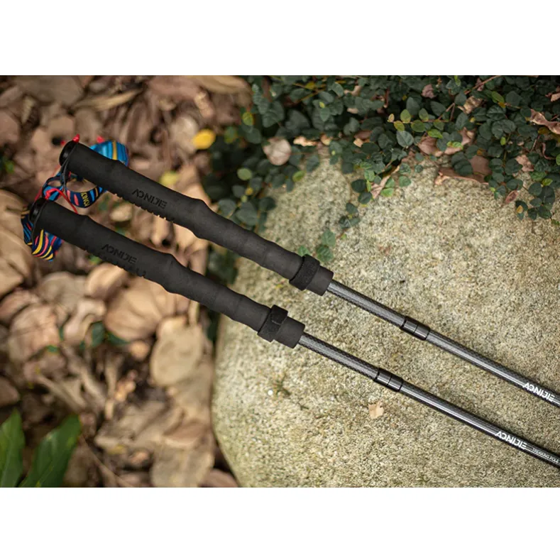 Ultralight 136g/4.7oz Carbon Fiber Folding Trekking Poles
