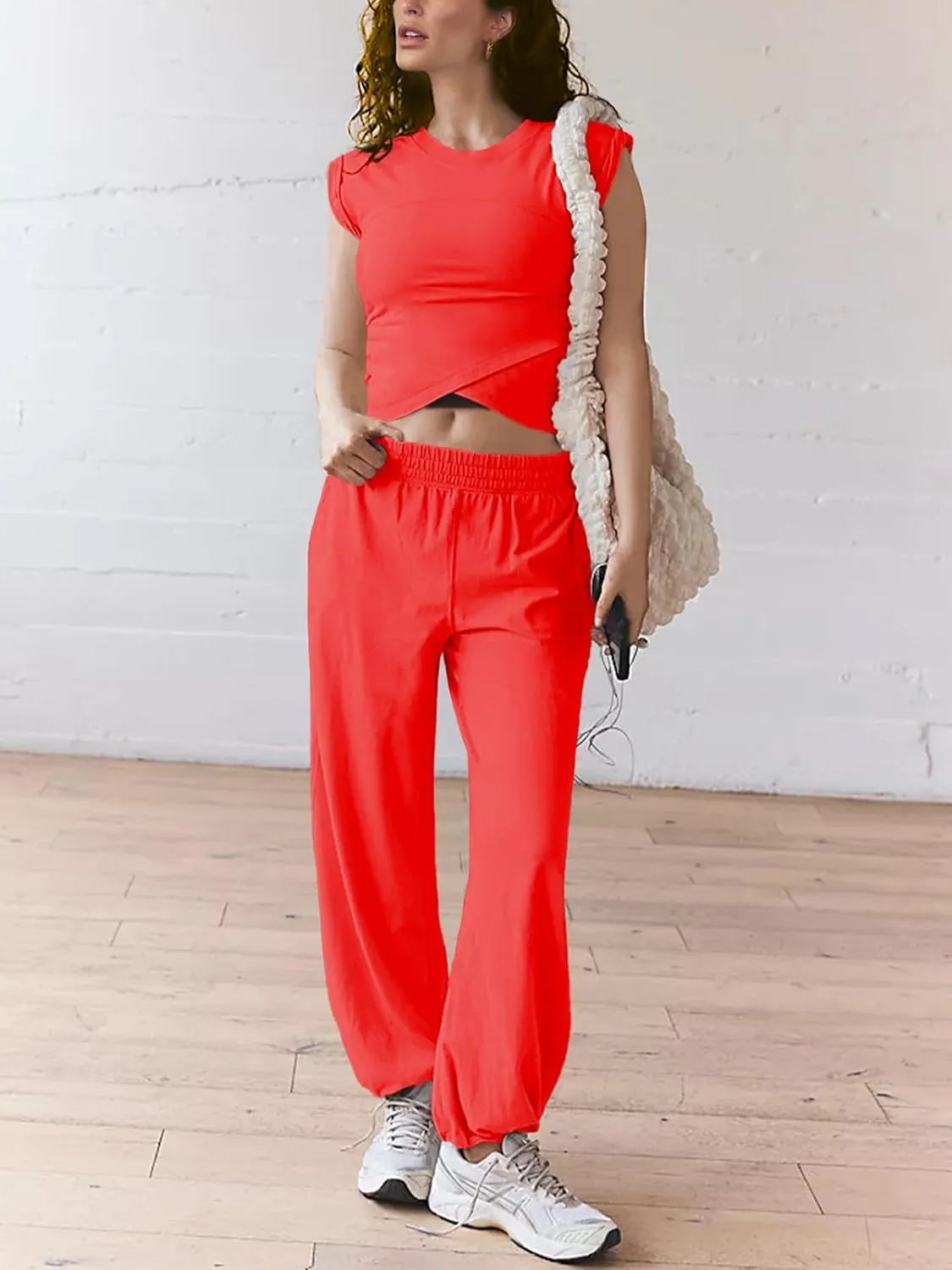 Women 2 Piece Outfit Set Loungewear Cropped Tops and Jogger Sweatpant Matching Set Coordinated Sweatsuit with Pockets